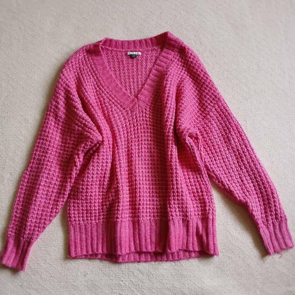 aeo ♡ whoa so cozy! knit pink sweater v neck xs chunky oversized barbie coquette